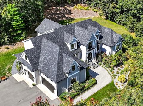 18 Keeney Pond Rd Norfolk MA 02056