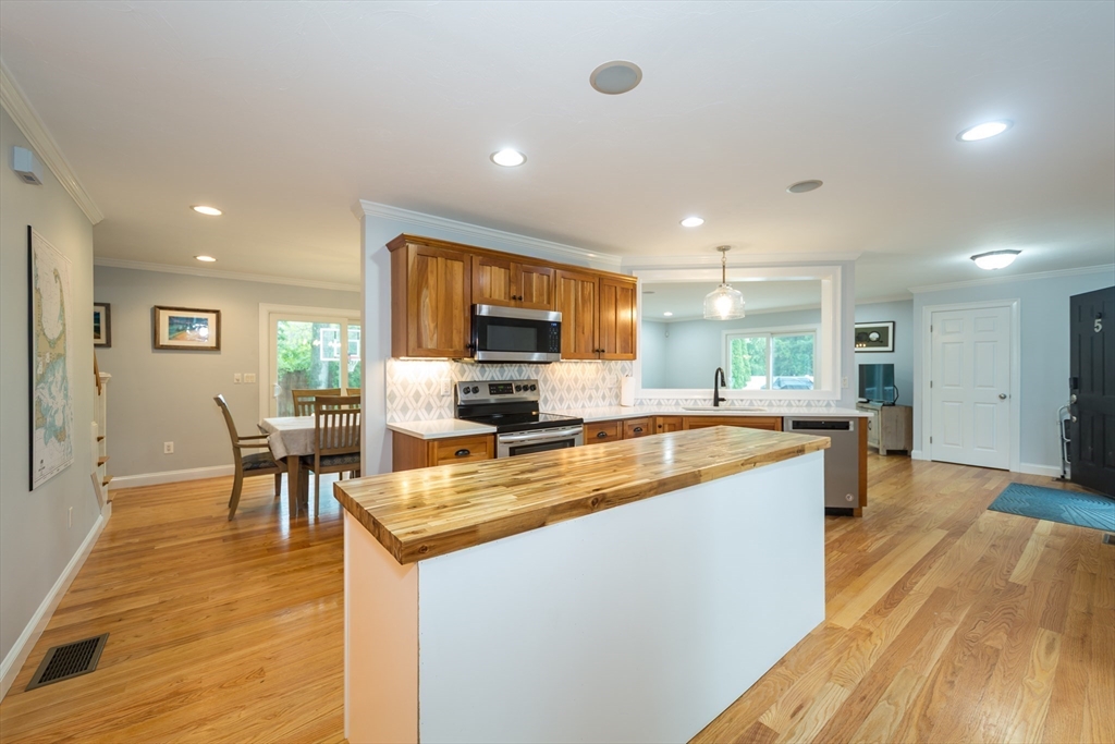 5 Lake Boon Dr