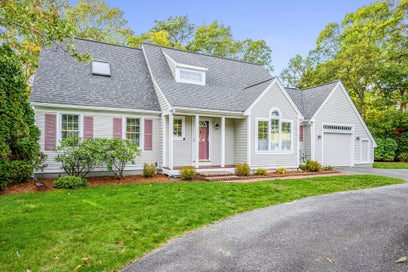 49 Statice Barnstable MA 02601