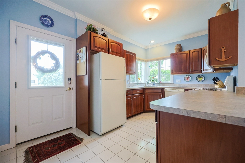 15 Village Way 15