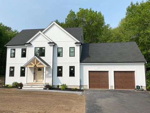 40 Old Summit St Halifax MA 02338