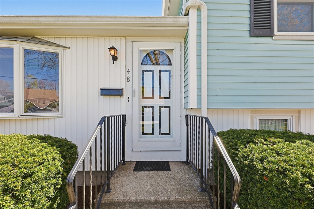 48 Irving Drive