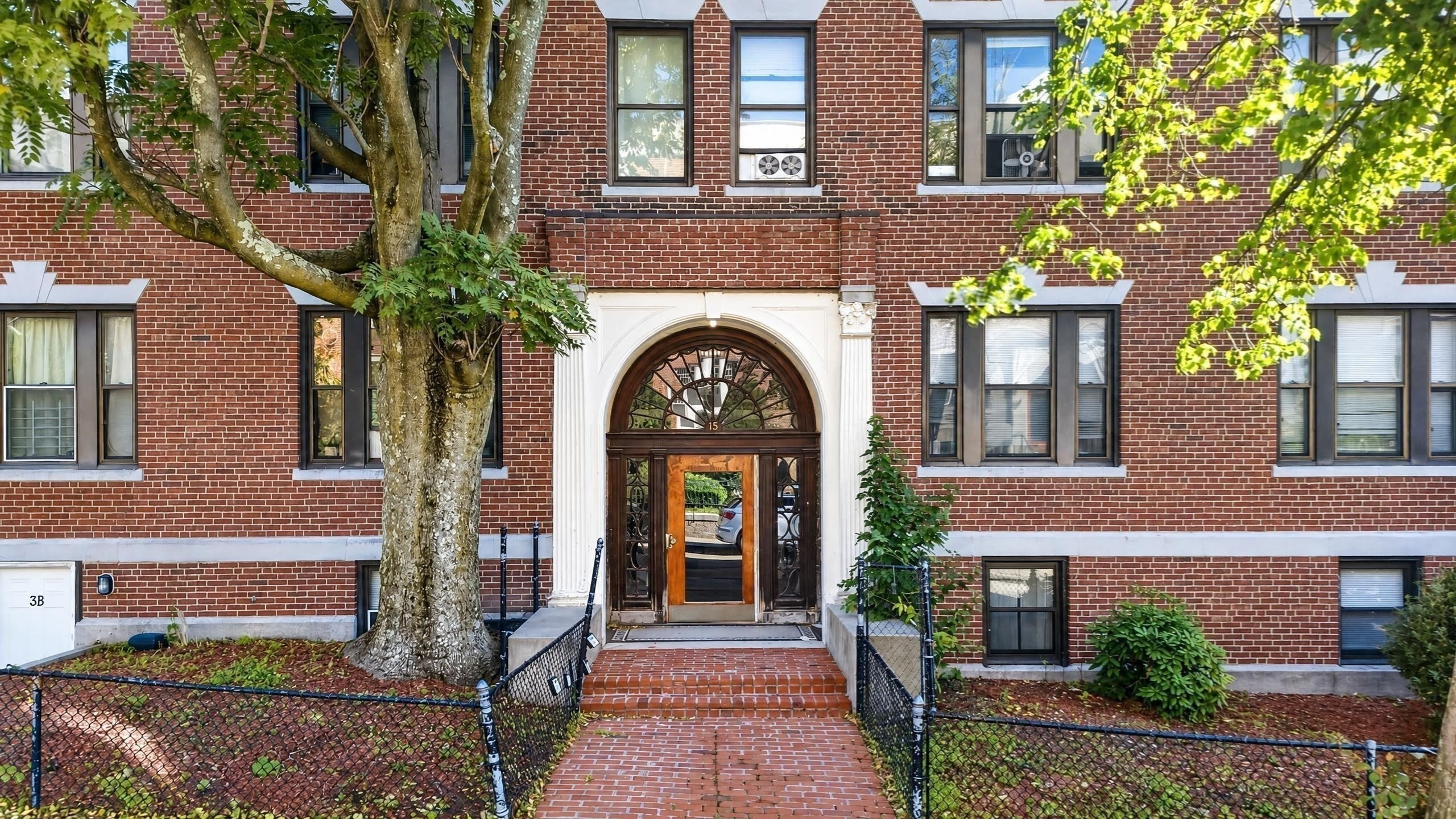 15 Park Vale Ave #11, Boston, MA, 15 Park Vale Ave #11, Boston, MA Photo #3