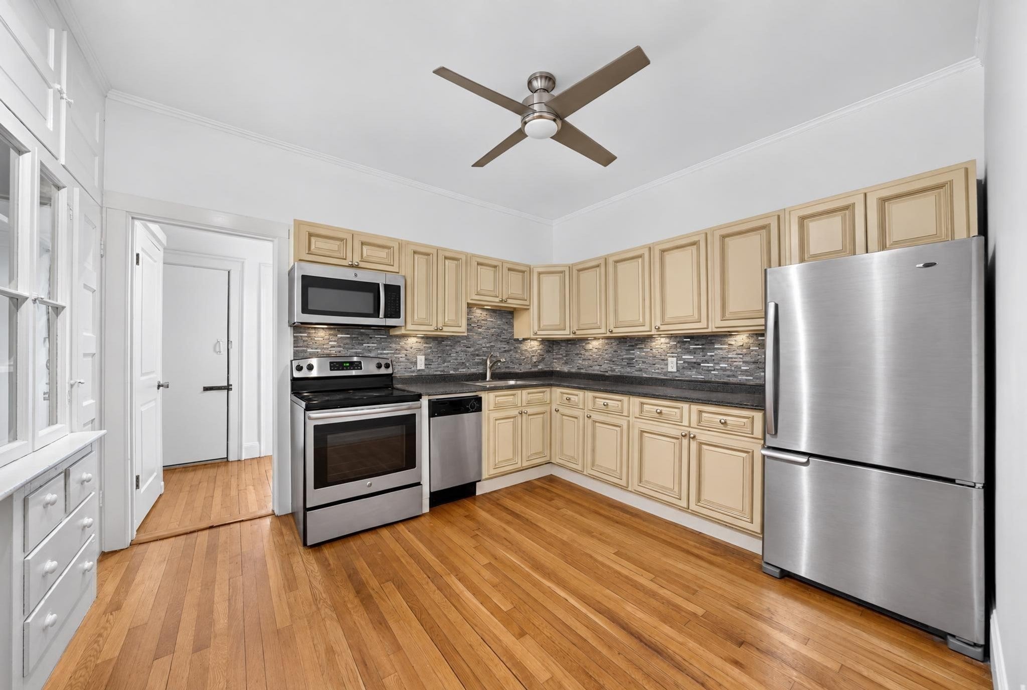 15 Park Vale Ave #11, Boston, MA, 15 Park Vale Ave #11, Boston, MA Photo #5