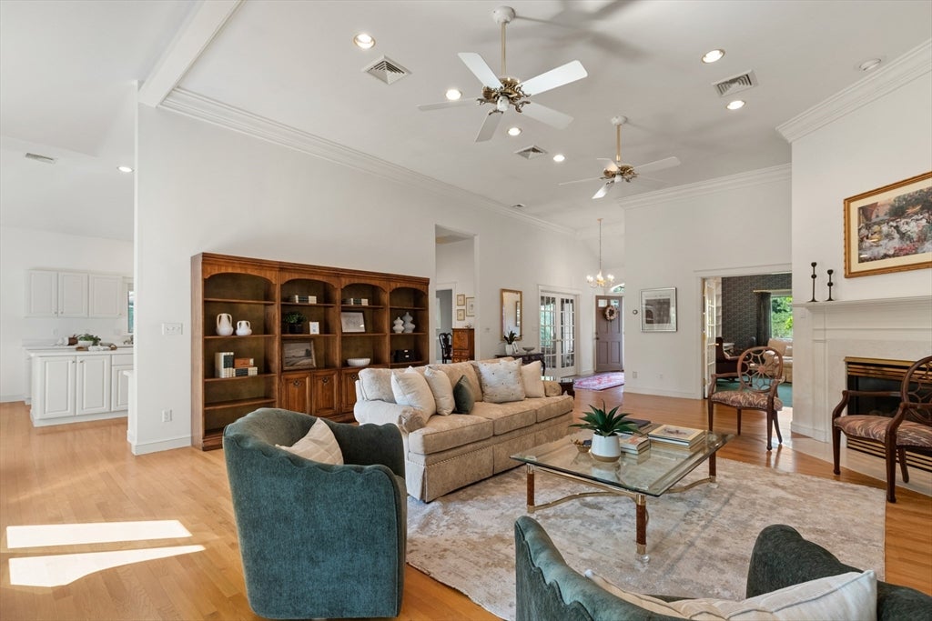 66 Nells Pond Road, Lynn, MA Photo #9