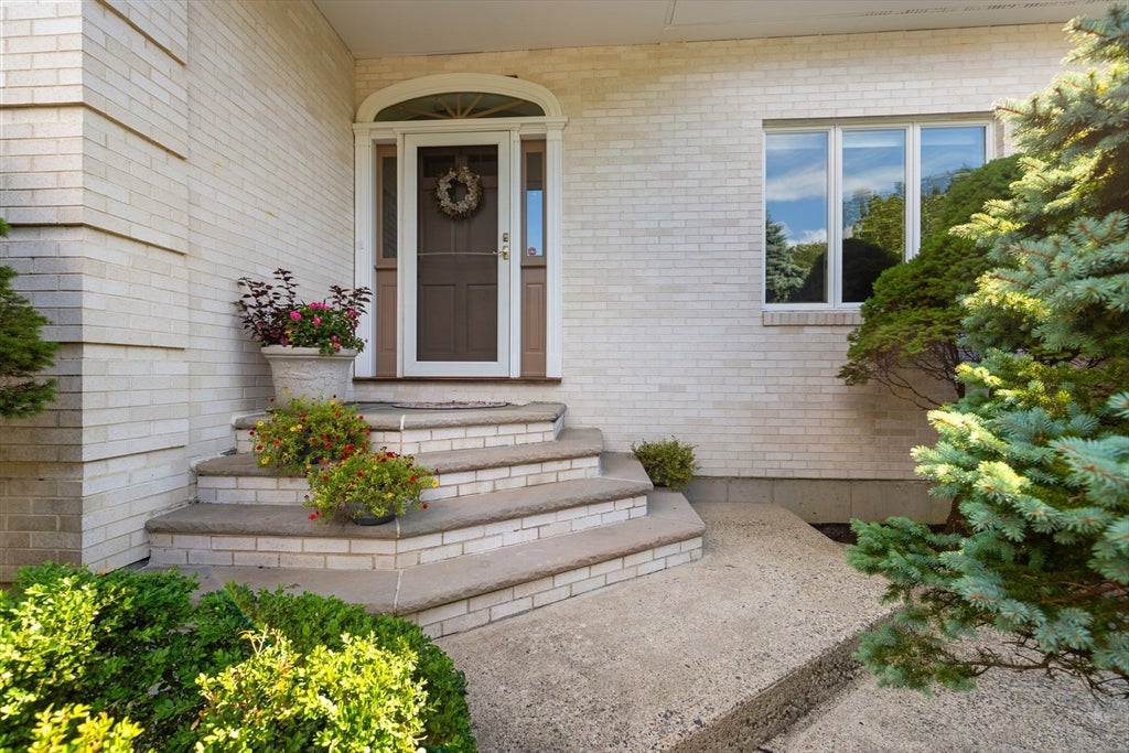 66 Nells Pond Road, Lynn, MA Photo #3