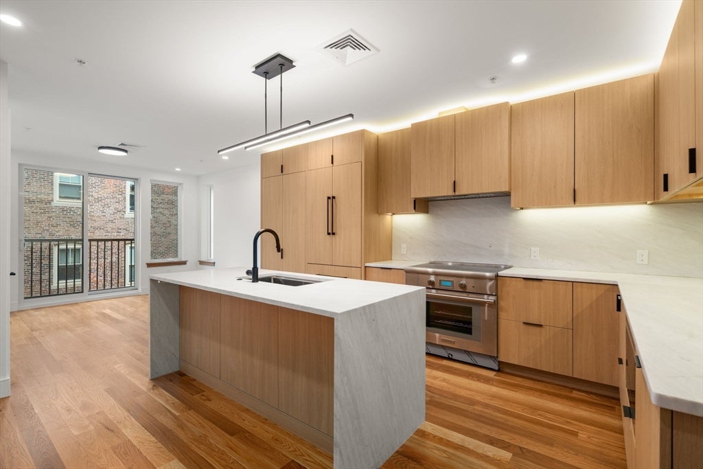 58 Kent St #302, Brookline, MA, 58 Kent St #302, Brookline, MA Photo #1