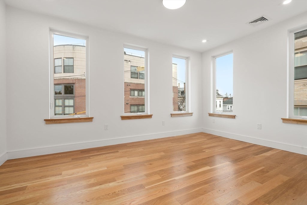 58 Kent St #302, Brookline, MA, 58 Kent St #302, Brookline, MA Photo #7