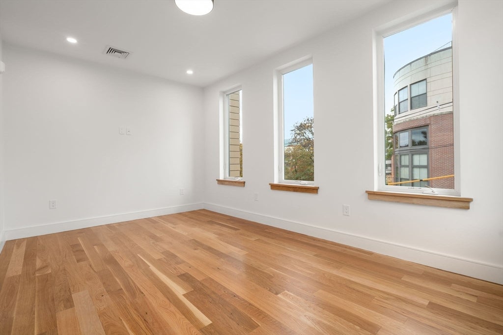 58 Kent St #302, Brookline, MA, 58 Kent St #302, Brookline, MA Photo #8