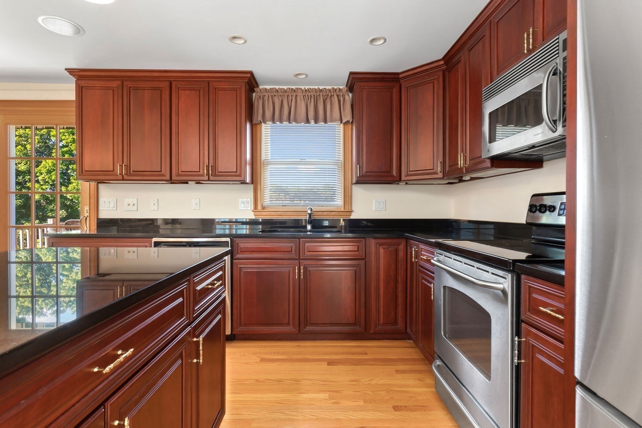 8 College Lane, Beverly, MA, 8 College Lane, Beverly, MA Photo #18