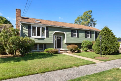 Photo of 8 College Lane, Beverly, MA 01915 (MLS # 73583218)