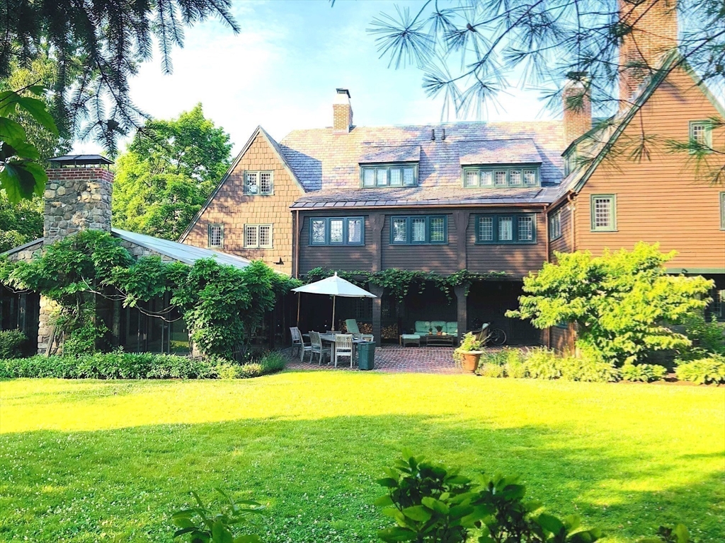 84 Garden St