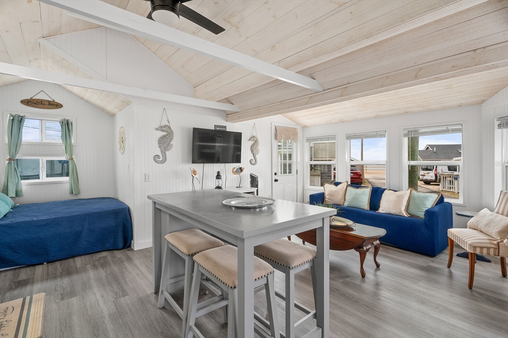 241 Old Wharf 90