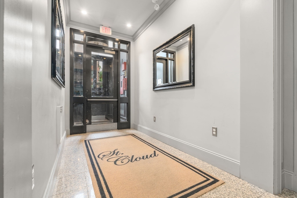 567 Tremont Street 20