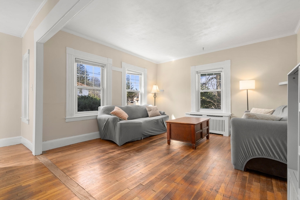 Franklin, Massachusetts 02038, United States, 3 Bedrooms Bedrooms, ,2 BathroomsBathrooms,Residential,Active,114022