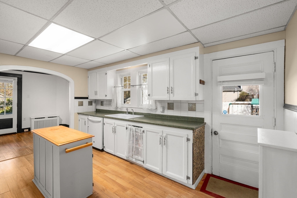 Franklin, Massachusetts 02038, United States, 3 Bedrooms Bedrooms, ,2 BathroomsBathrooms,Residential,Active,114022