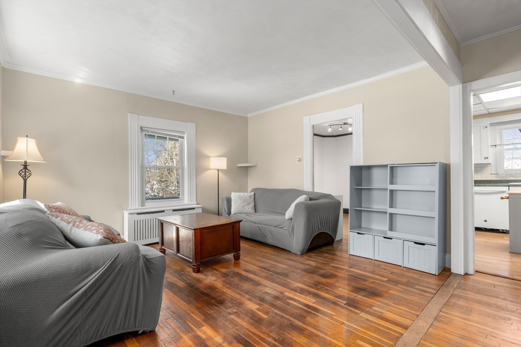 52 Pleasant St