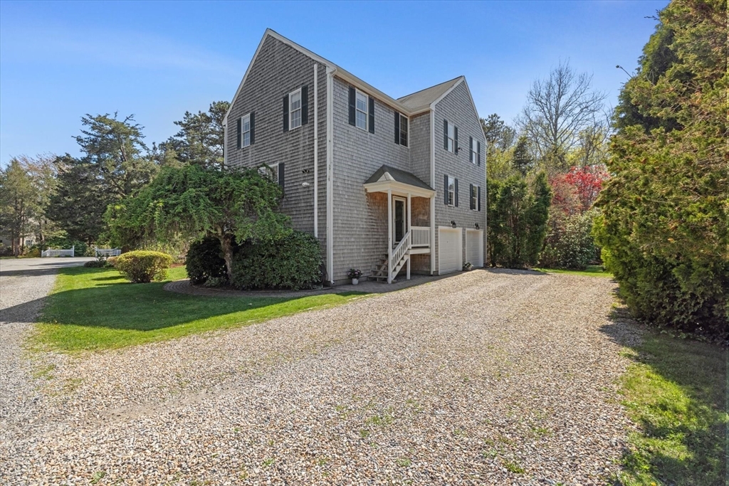 7 Blackhall Court