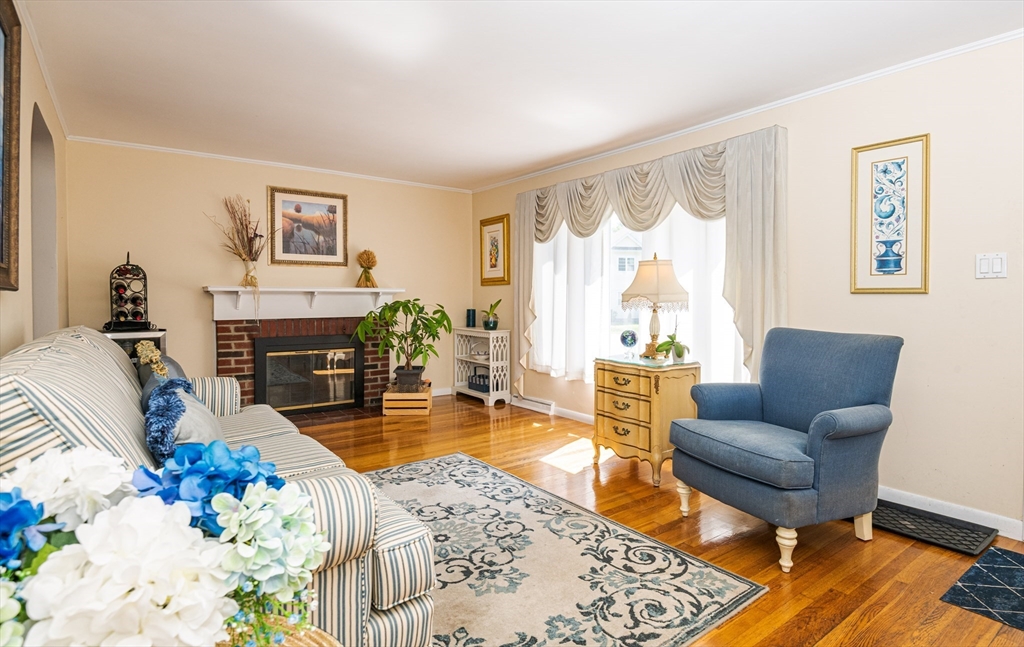 47 Sharon Rd