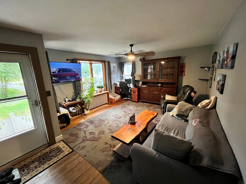 1635 Providence Rd, Northbridge, MA Photo #4
