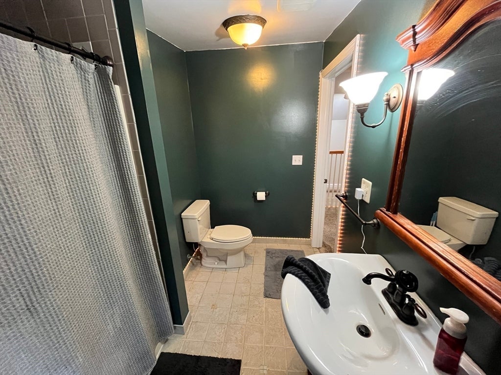1635 Providence Rd, Northbridge, MA Photo #11