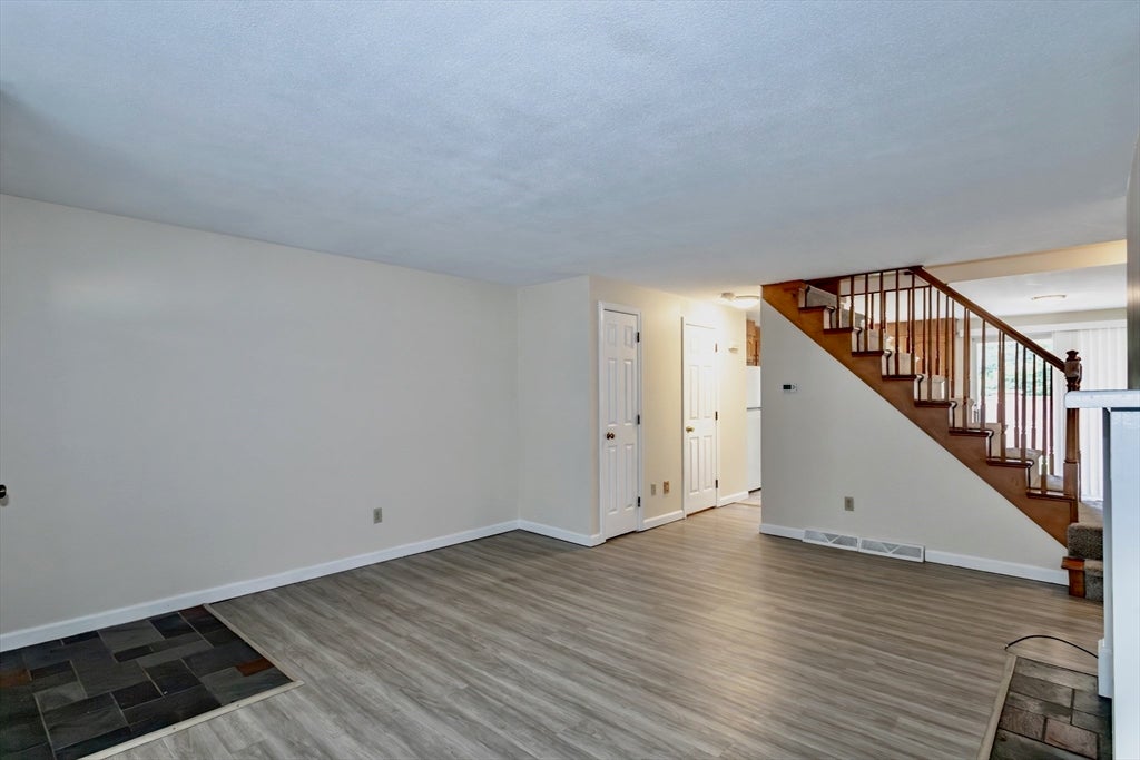 3 Mansion Woods Drive #G, Agawam, MA Photo #5