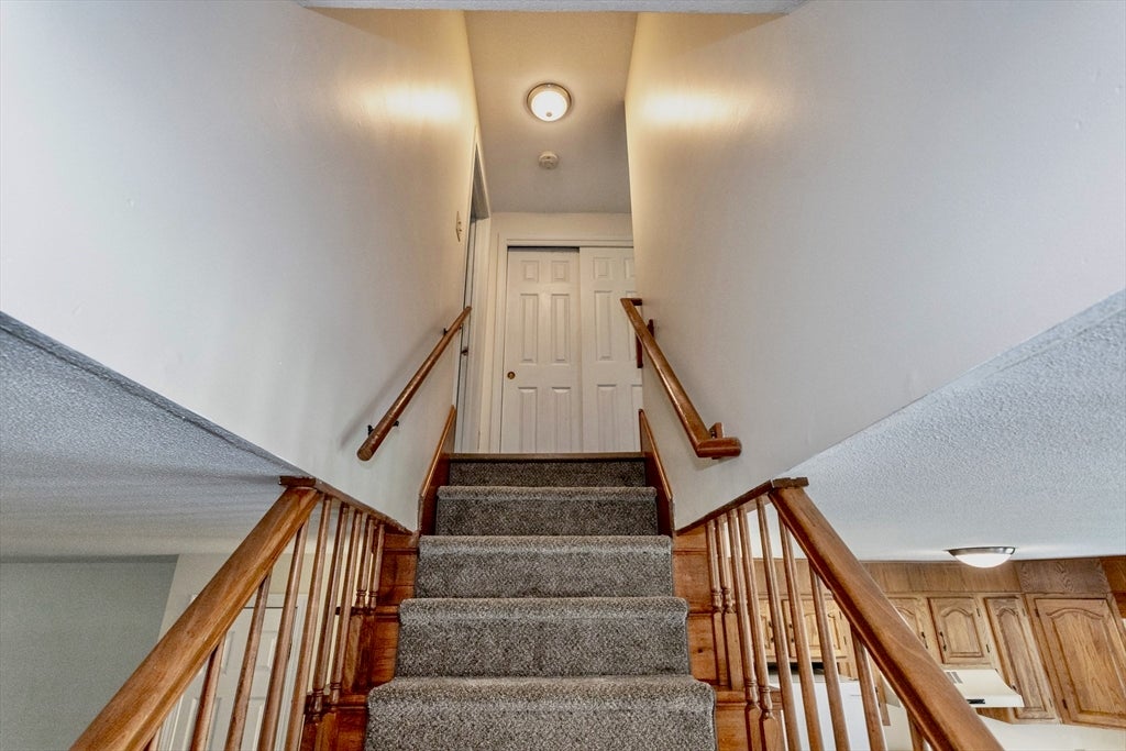 3 Mansion Woods Drive #G, Agawam, MA Photo #13