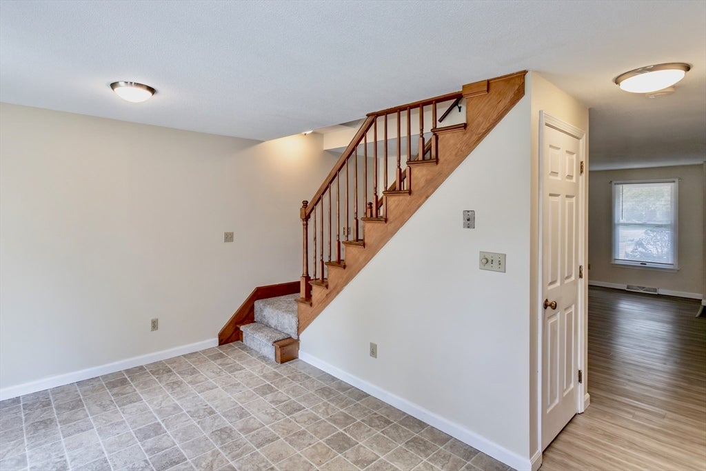 3 Mansion Woods Drive #G, Agawam, MA Photo #11