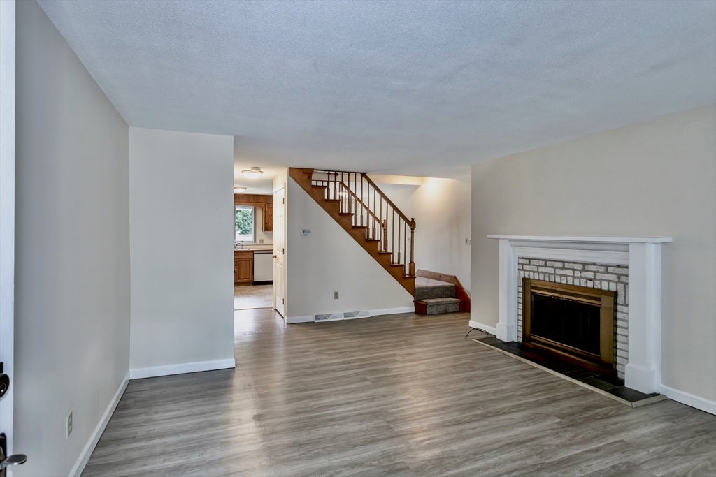 3 Mansion Woods Drive #G, Agawam, MA Photo #6