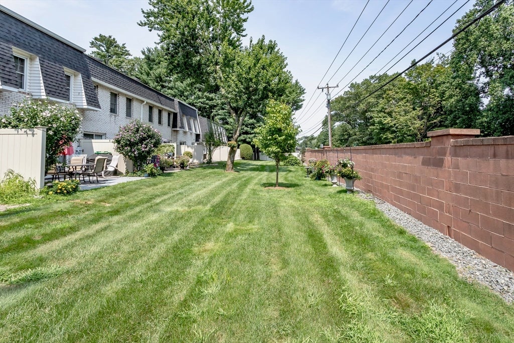 3 Mansion Woods Drive #G, Agawam, MA Photo #26