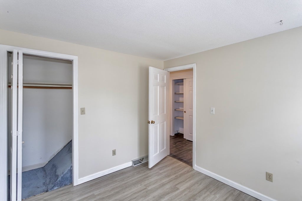 3 Mansion Woods Drive #G, Agawam, MA Photo #21