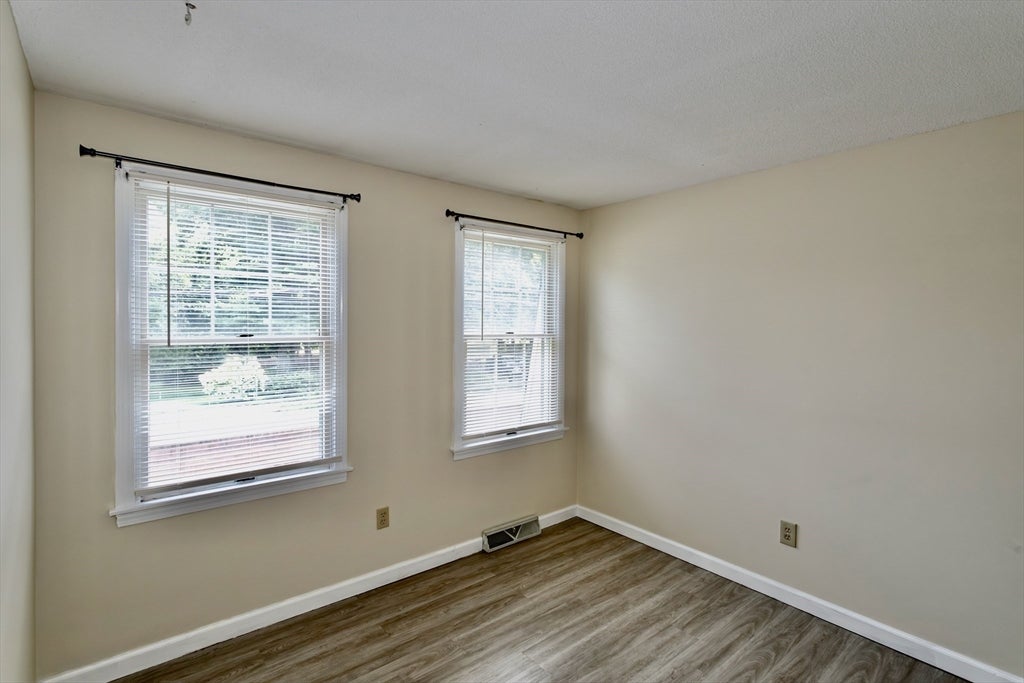 3 Mansion Woods Drive #G, Agawam, MA Photo #20
