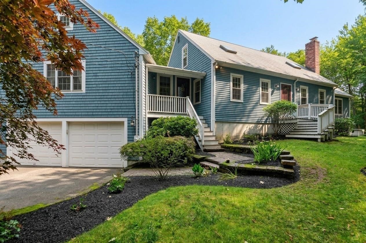 975 Hanover St, Hanover, MA Photo #1