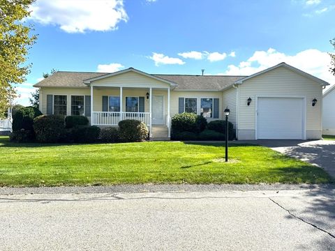 23 Stone Meadow Dr Bridgewater MA 02324