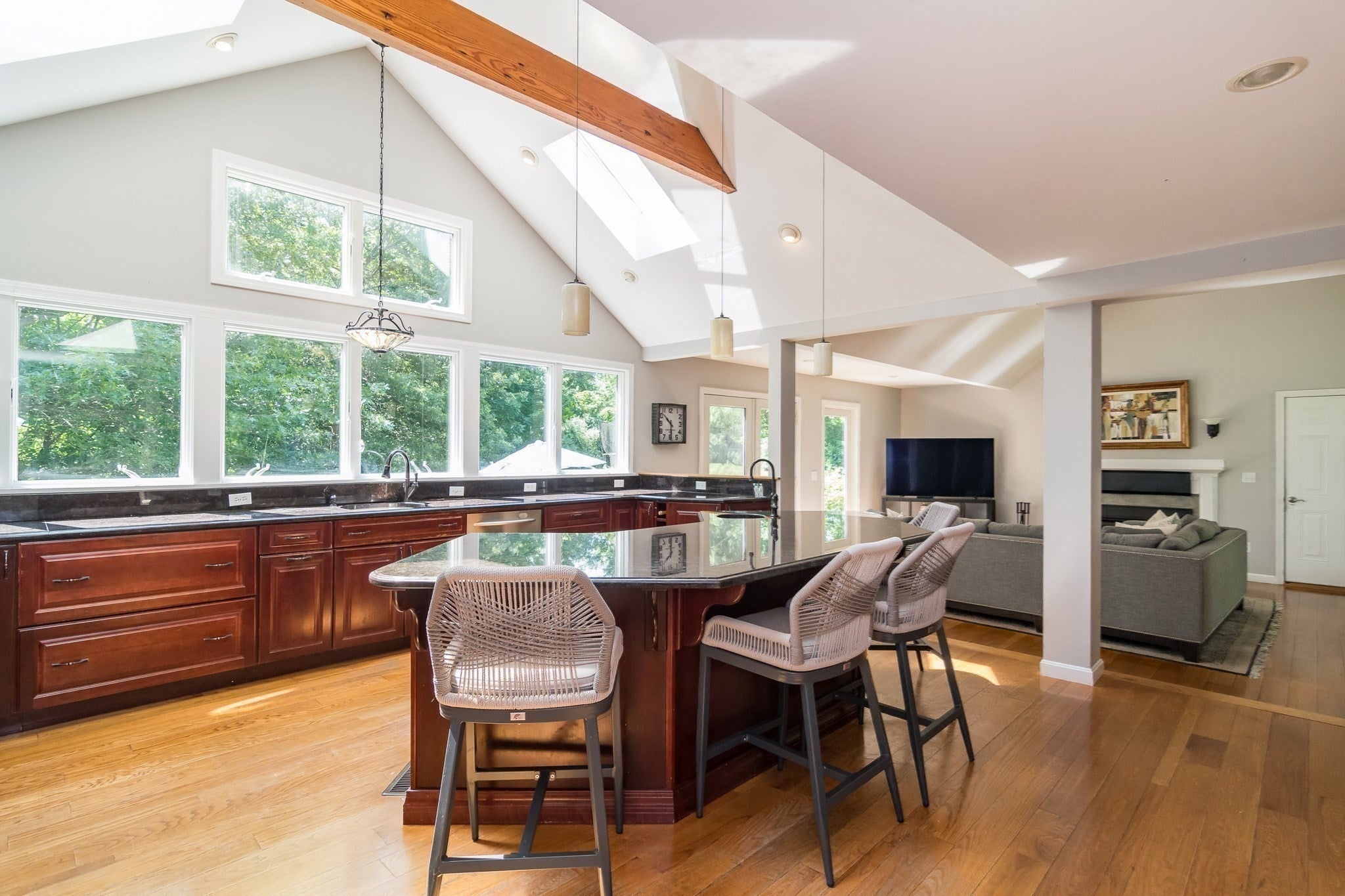132 Pelham Island Rd 0