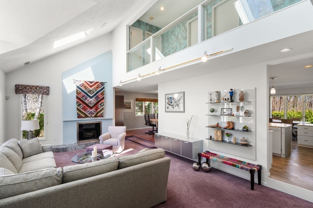 26 Whisper Dr