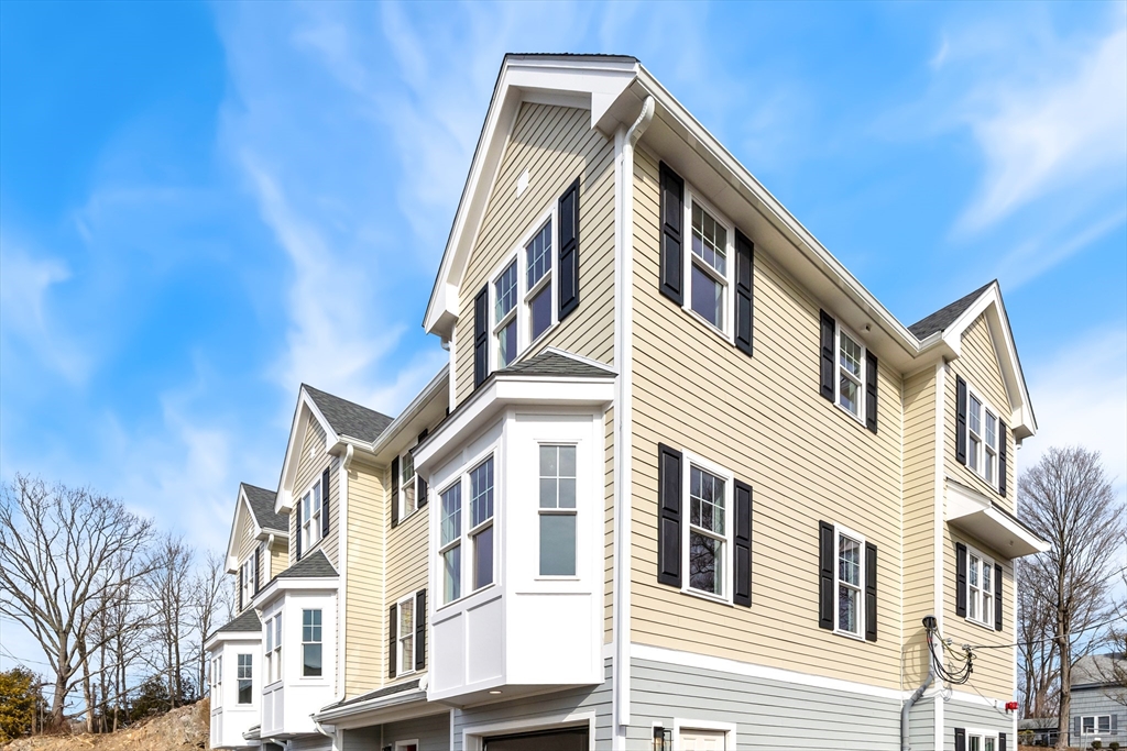 741 Washington Street 3