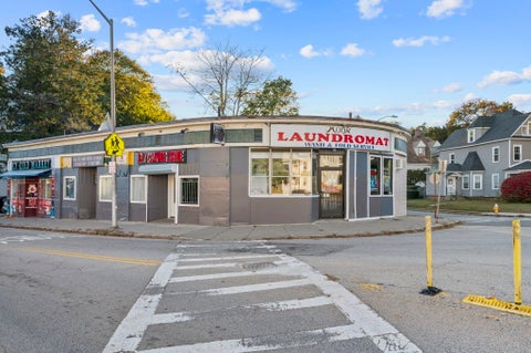Photo of 1 Ferdindand St, Worcester, MA 01603 (MLS # 73589357)