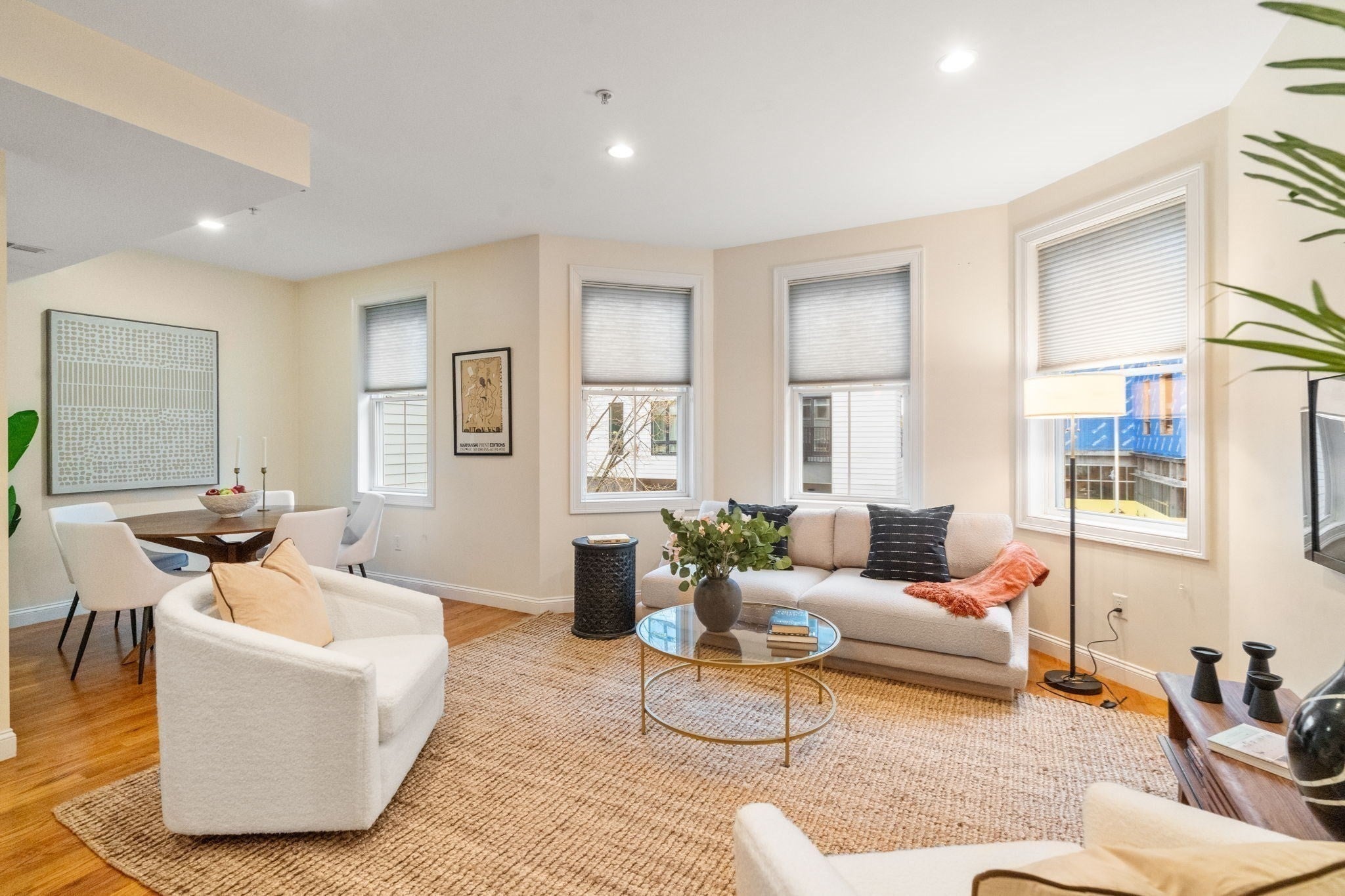 282 Maverick St 2