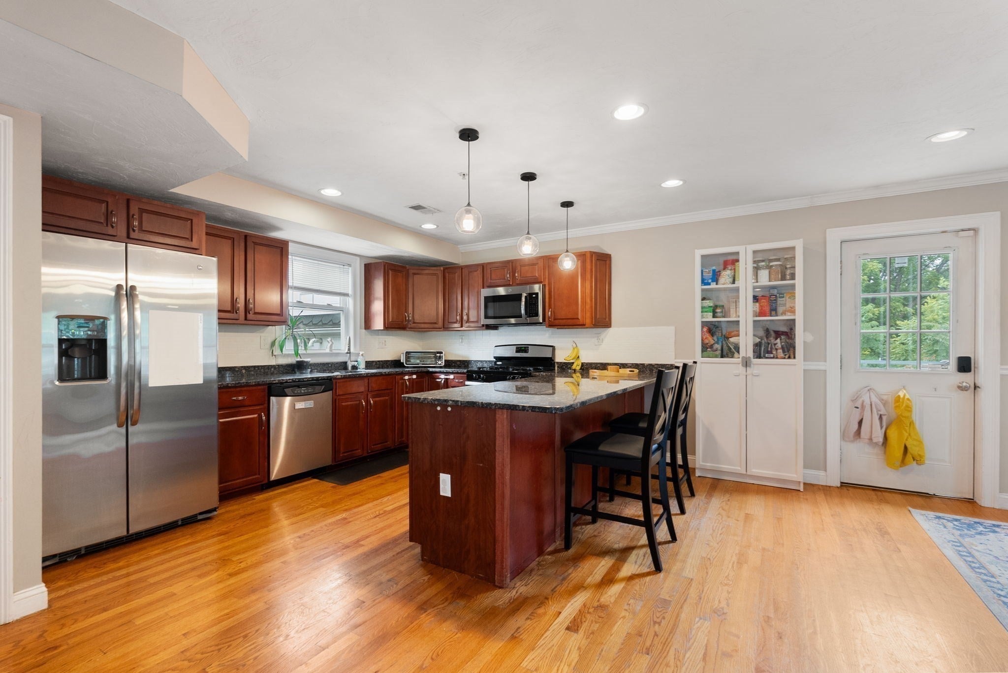 16 Westminster Ave B2
