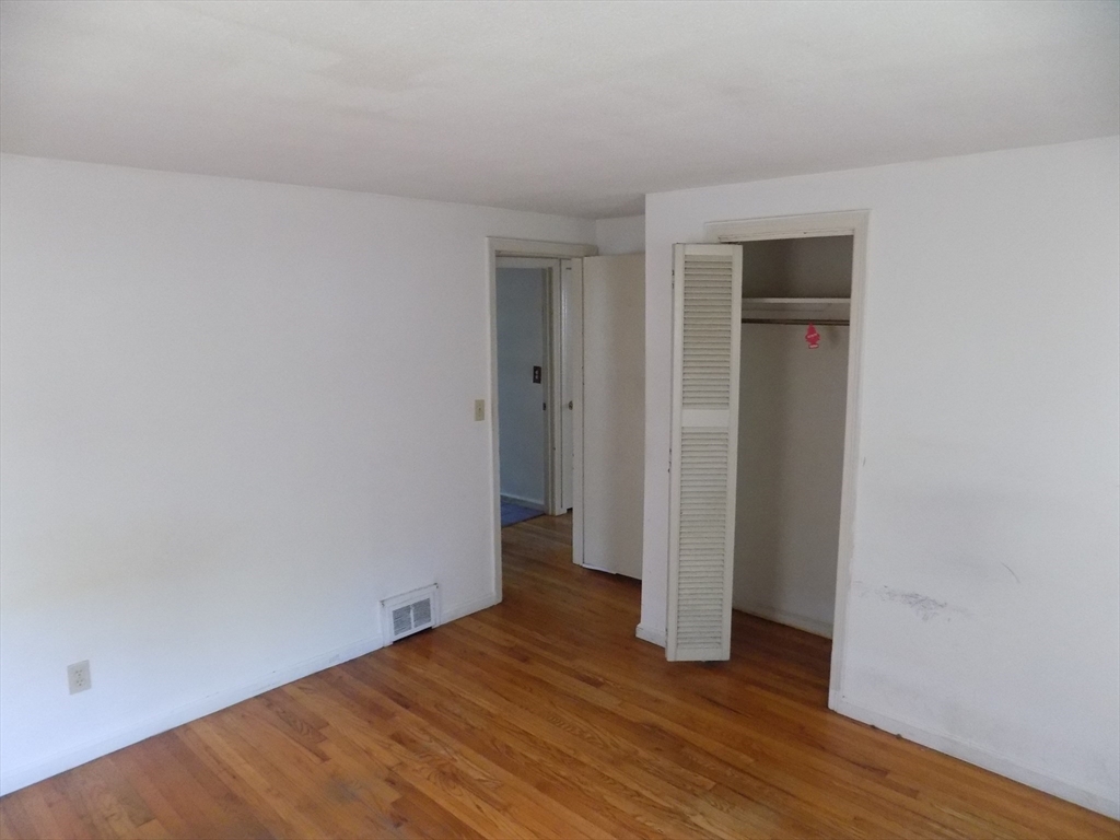 1261 Page Blvd, Springfield, MA, 1261 Page Blvd, Springfield, MA Photo #9