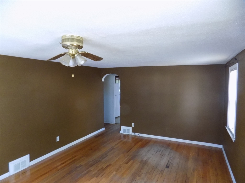 1261 Page Blvd, Springfield, MA, 1261 Page Blvd, Springfield, MA Photo #5