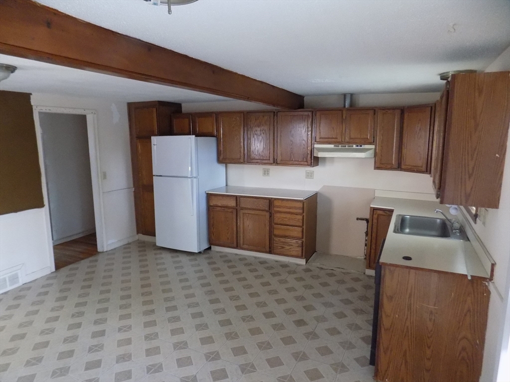 1261 Page Blvd, Springfield, MA, 1261 Page Blvd, Springfield, MA Photo #4