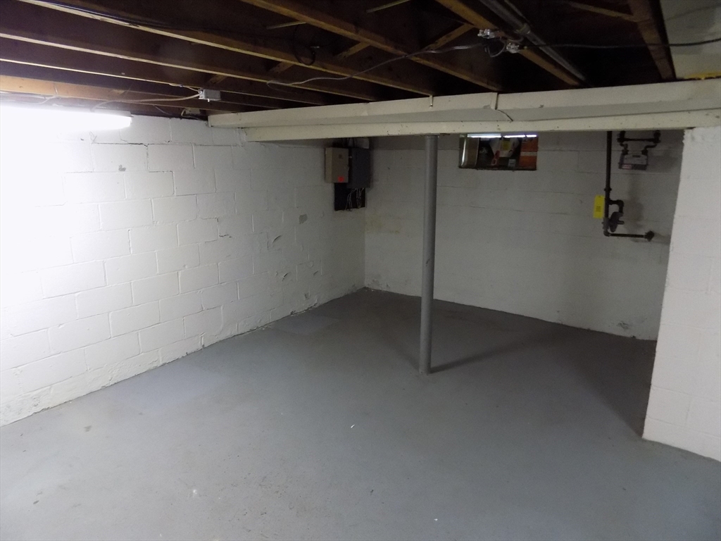 1261 Page Blvd, Springfield, MA, 1261 Page Blvd, Springfield, MA Photo #16