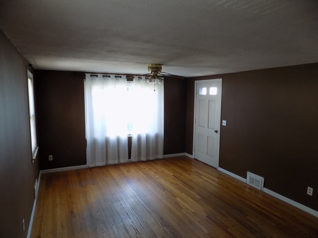 1261 Page Blvd, Springfield, MA, 1261 Page Blvd, Springfield, MA Photo #6