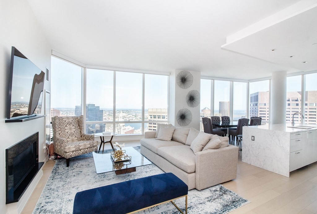 1 Franklin St 5205