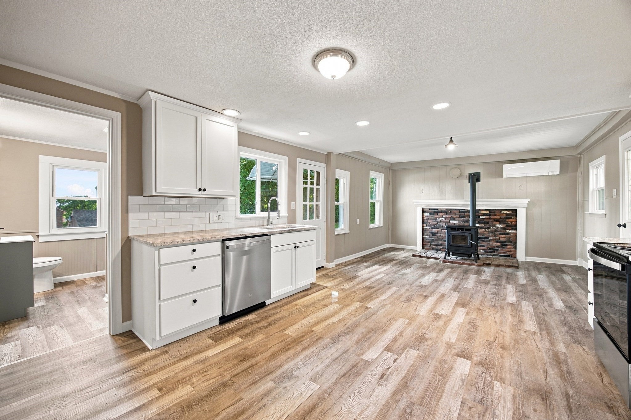 188 Breckenridge St, Palmer, MA, 188 Breckenridge St, Palmer, MA Photo #3