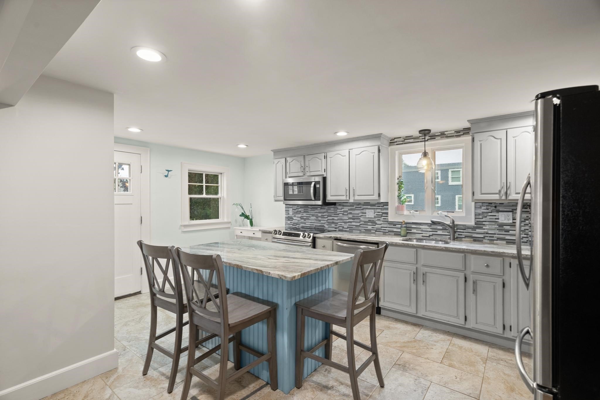 13 Rainbow Cir, Peabody, MA, 13 Rainbow Cir, Peabody, MA Photo #6
