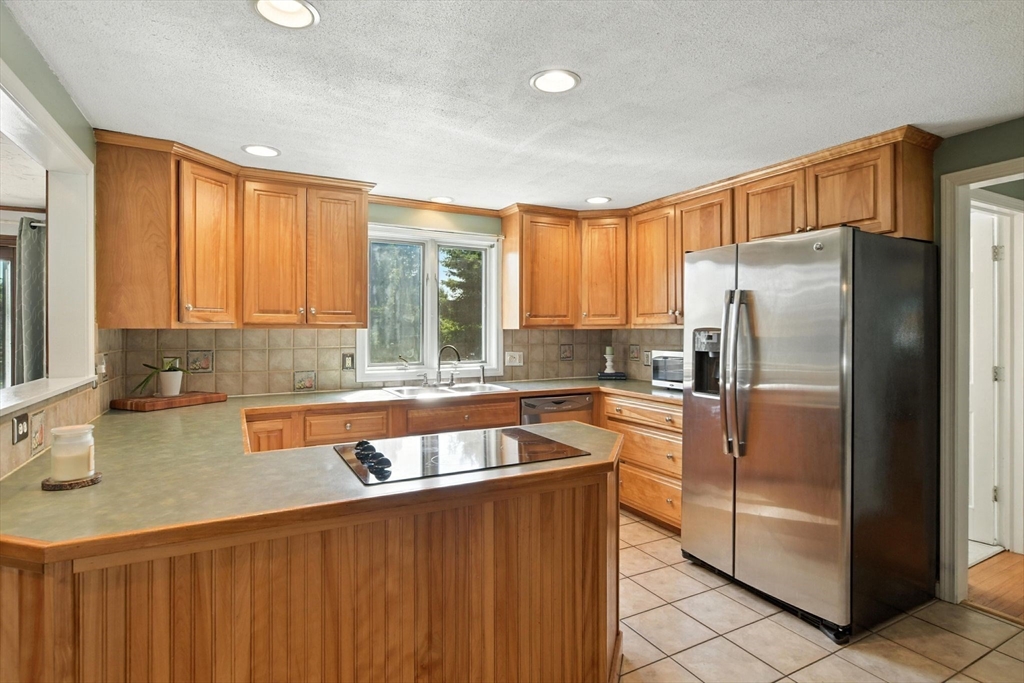 48 Darby Dr