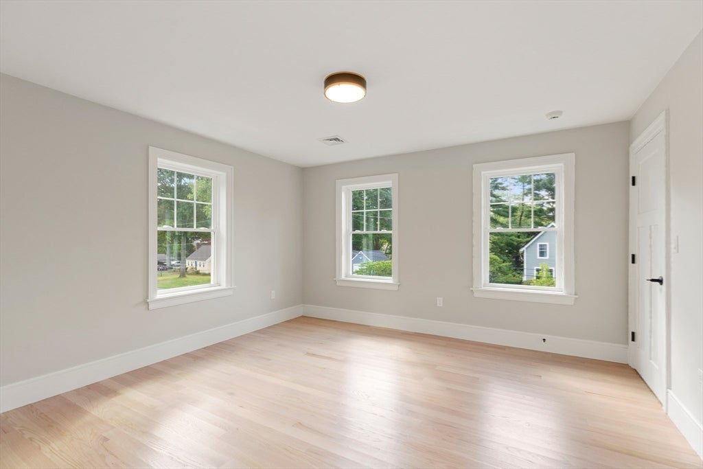 SIX Lane Avenue, Bedford, MA, SIX Lane Avenue, Bedford, MA Photo #20